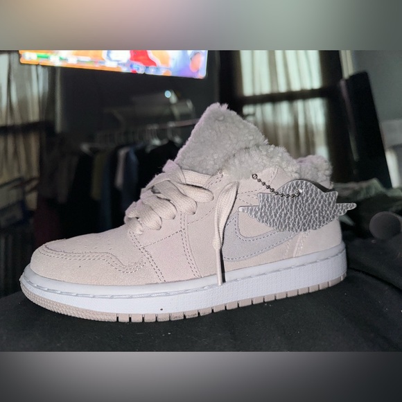 Jordan 1 - Picture 3 of 7